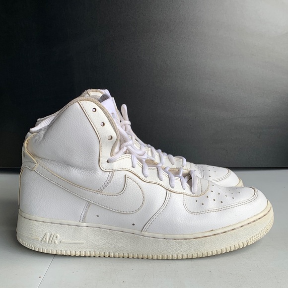 Nike Air Force 1‎ High ’07 Men’s 10 Triple White Retro High Top Sneakers Fair - Picture 1 of 16